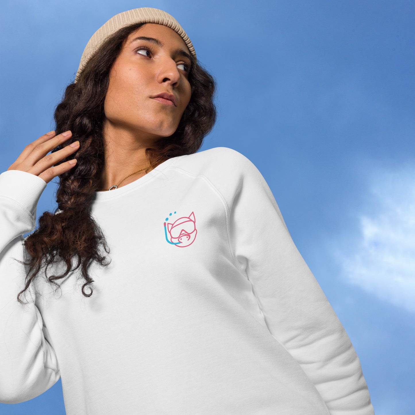 Unisex organic raglan sweatshirt